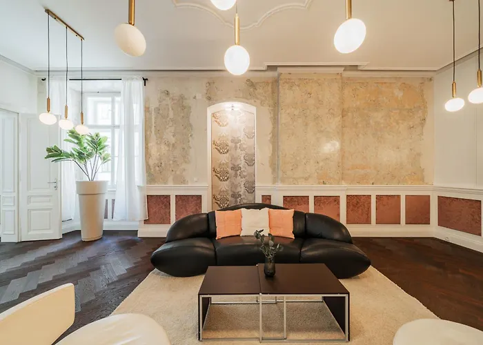 Luxury Suite In Best Location